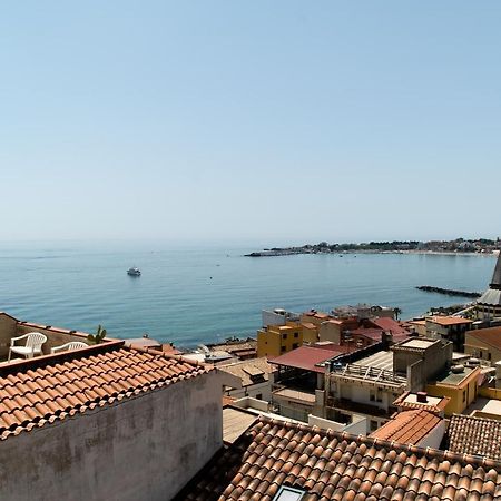 Nick & Santo'S Holiday Homes B&B Giardini Naxos Eksteriør bilde