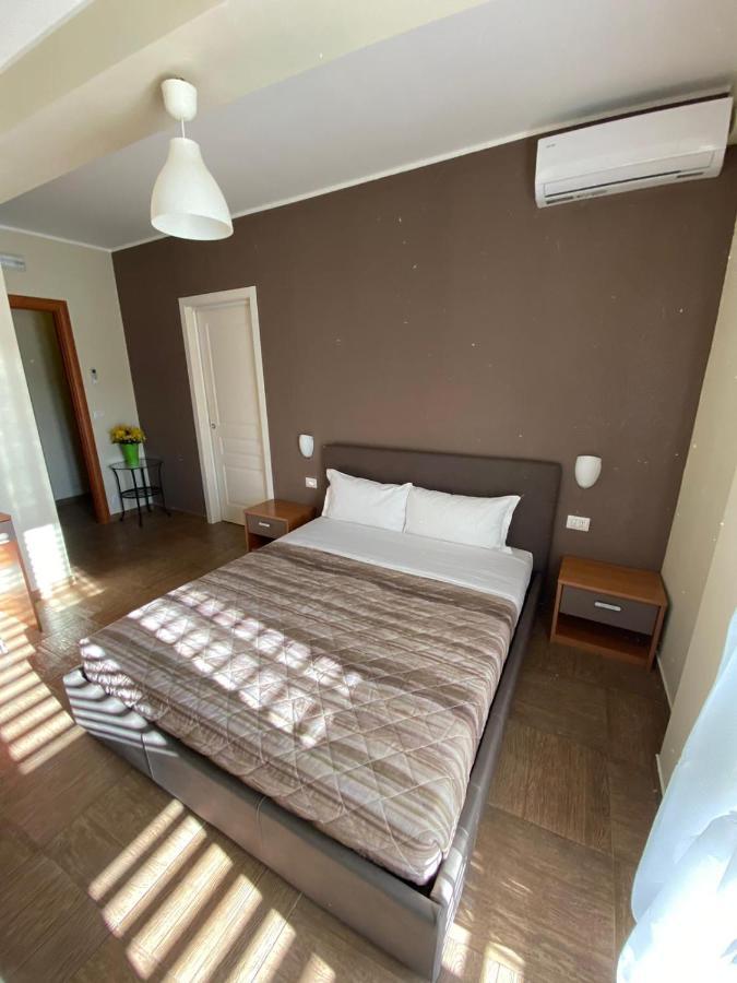 Nick & Santo'S Holiday Homes B&B Giardini Naxos Eksteriør bilde